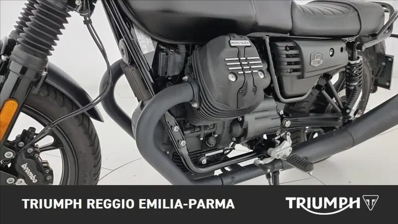 Moto Guzzi V7 III Stone Night Pack (2019 - 20) (15)
