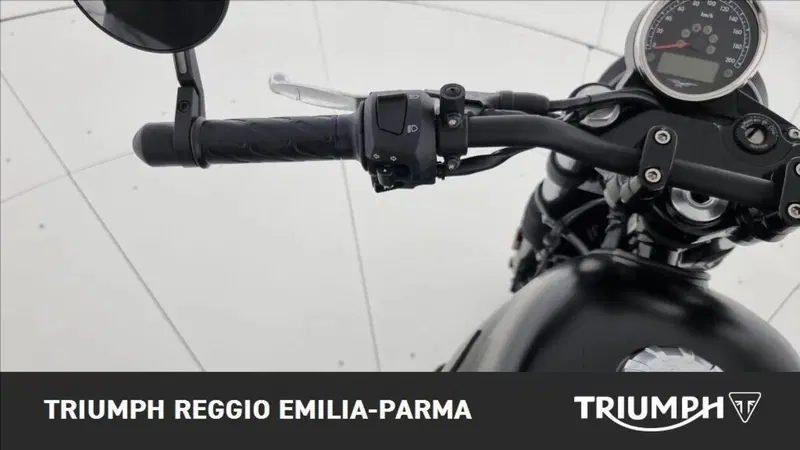 Moto Guzzi V7 III Stone Night Pack (2019 - 20) (11)