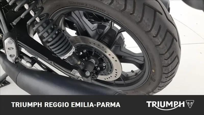 Moto Guzzi V7 III Stone Night Pack (2019 - 20) (16)