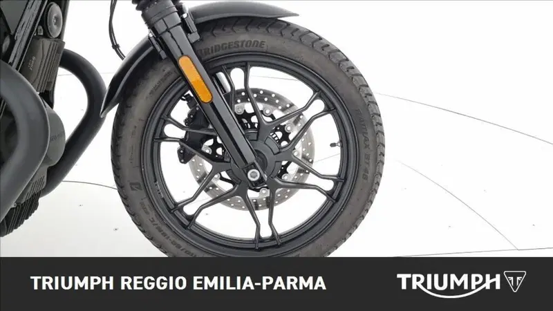 Moto Guzzi V7 III Stone Night Pack (2019 - 20) (21)