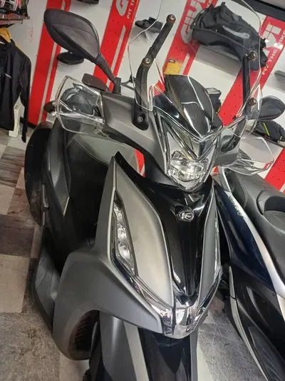 Kymco Agility 300 + (2020) usata