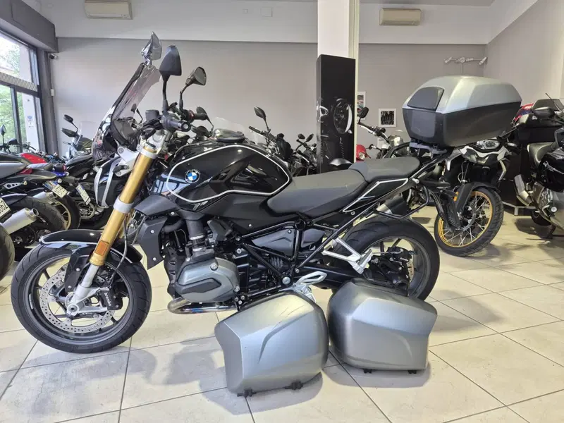 Bmw R 1200 R Black Edition (2017 - 18) (5)