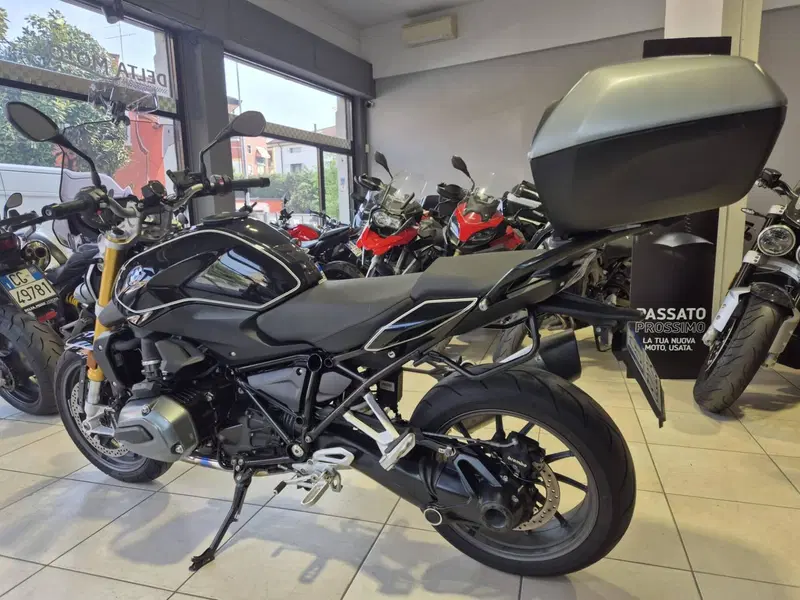 Bmw R 1200 R Black Edition (2017 - 18) (6)