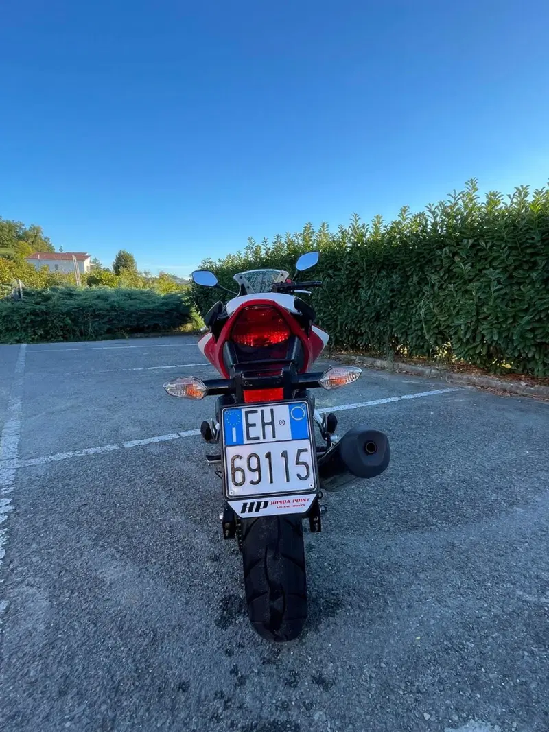 Honda CBR 300 R ABS (2014 - 17) (9)