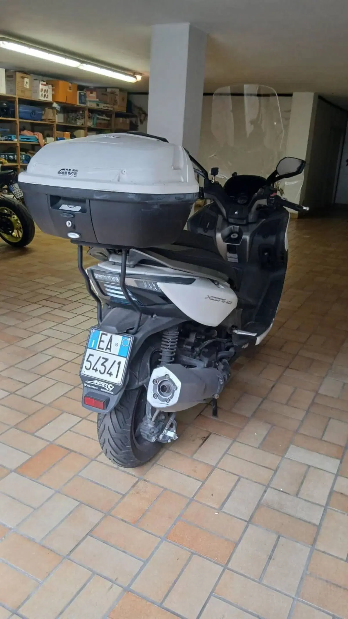 Kymco Xciting 400i (2012 - 17) (5)