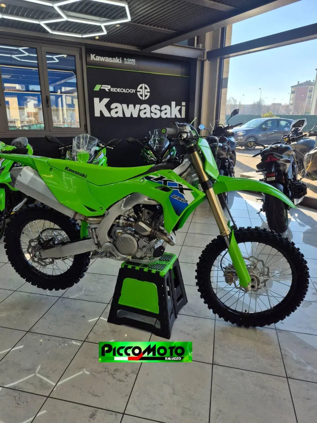 Kawasaki KX250 (2026) (2)