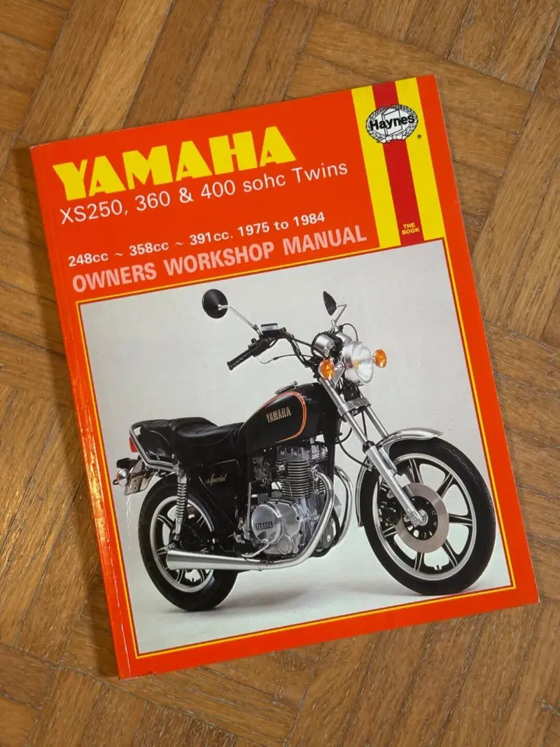 Yamaha XS400 (7)
