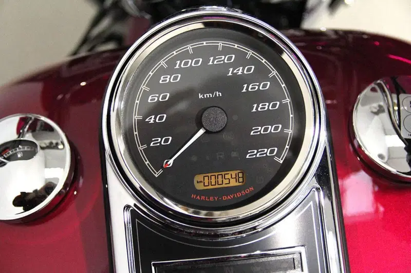 Harley-Davidson Electra Glide Highway King (2023) (11)