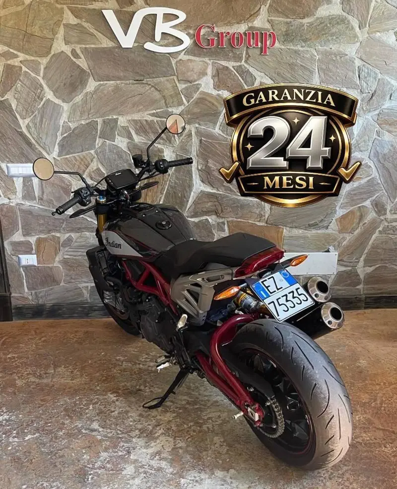 Indian FTR 1200 R Carbon (2021 - 25) (8)