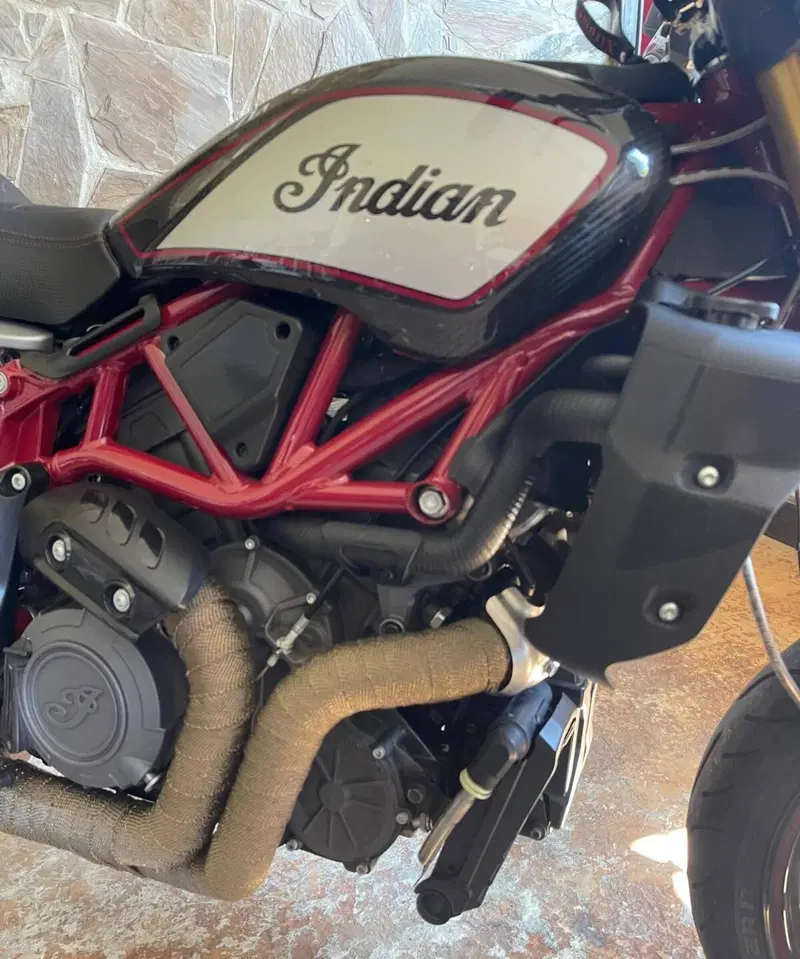 Indian FTR 1200 R Carbon (2021 - 25) (11)