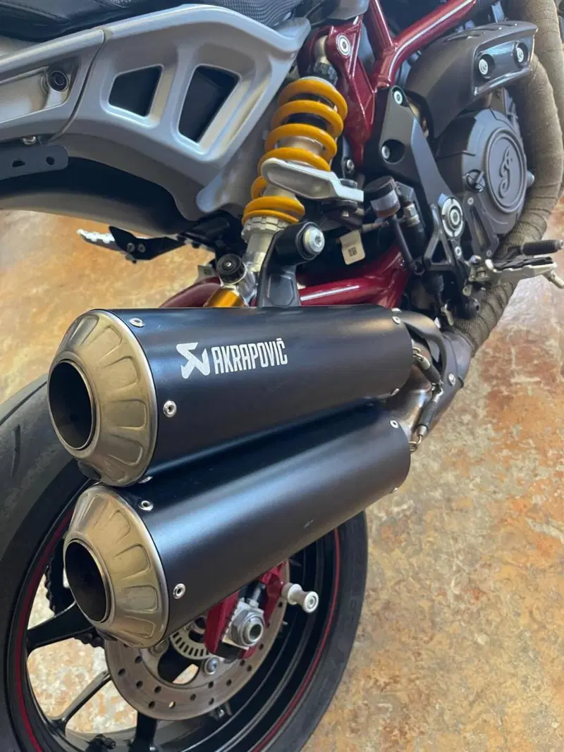 Indian FTR 1200 R Carbon (2021 - 25) (14)