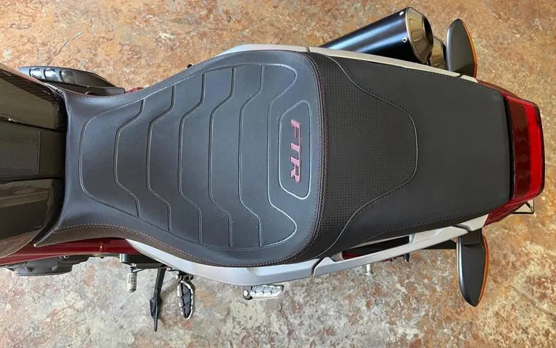 Indian FTR 1200 R Carbon (2021 - 25) (18)