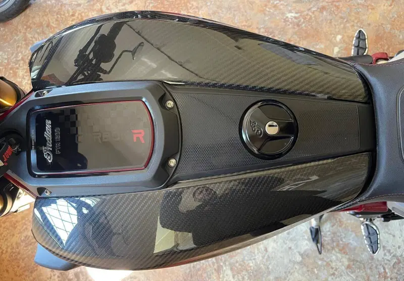 Indian FTR 1200 R Carbon (2021 - 25) (19)