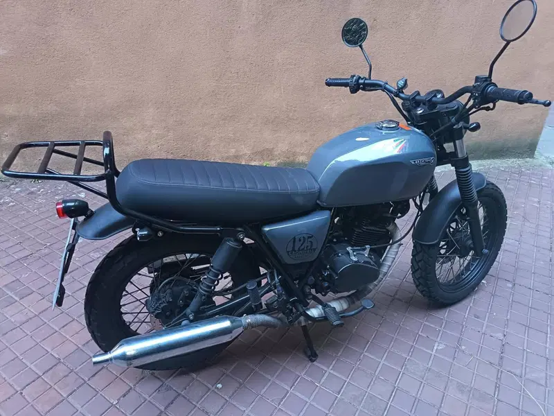 Brixton Motorcycles Cromwell 125 CBS (2021 - 26) (2)