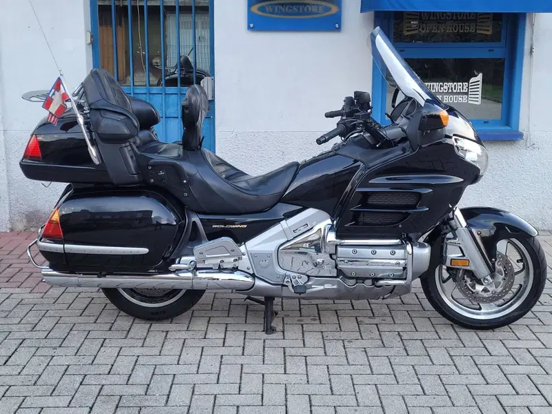 Honda GL 1800 Gold Wing (2000 - 05)