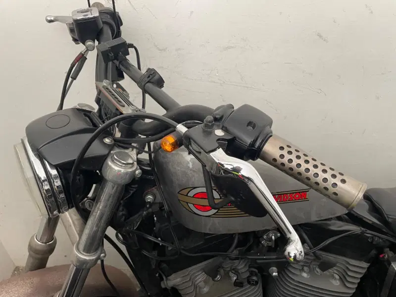 Harley-Davidson 883 Hugger (1994 - 00) - XLH (2)
