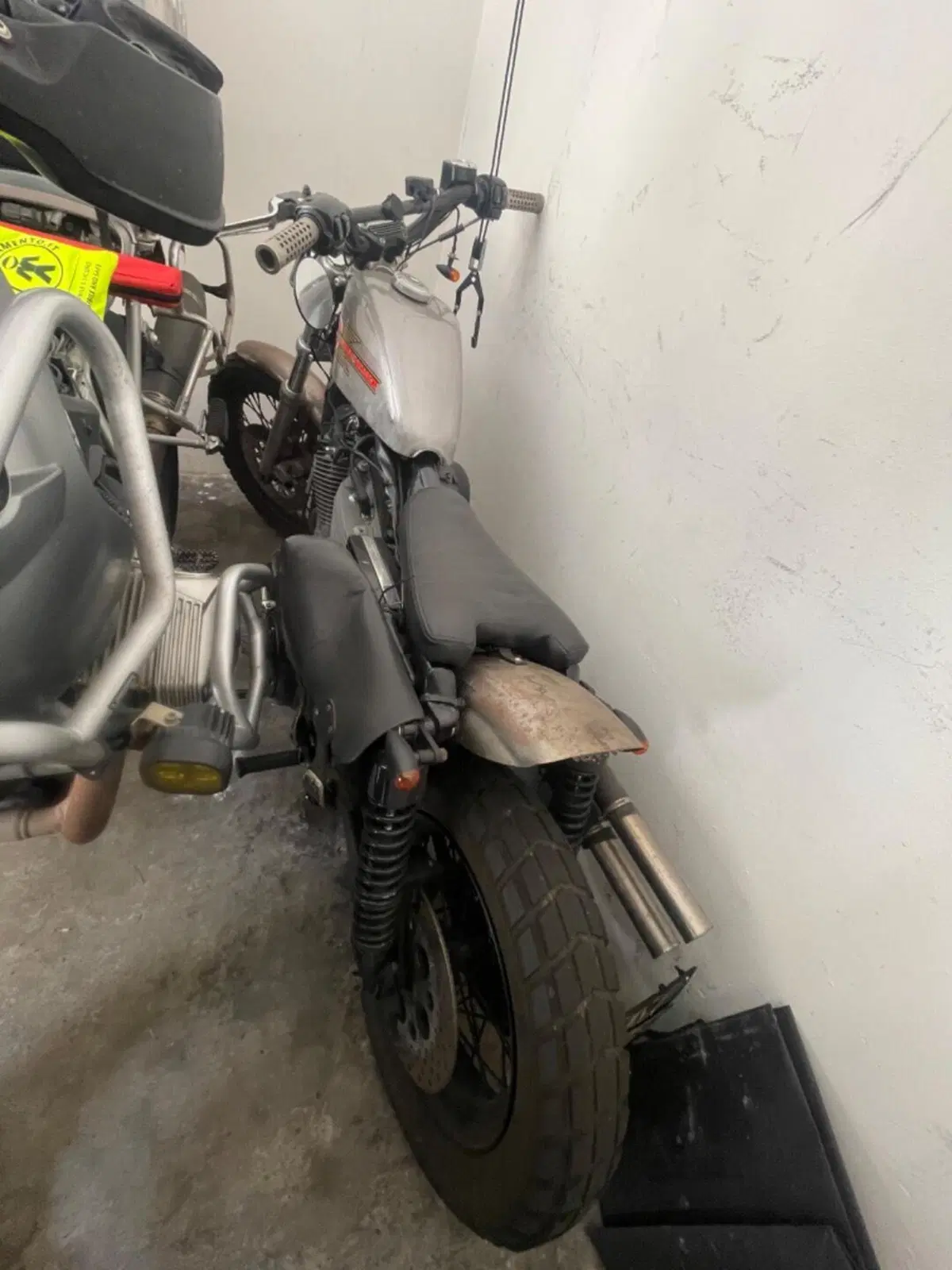 Harley-Davidson 883 Hugger (1994 - 00) - XLH (3)