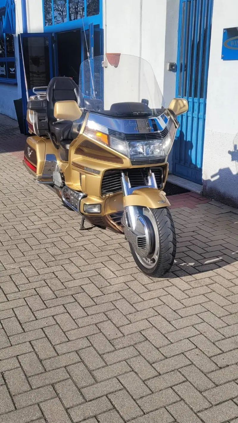 Honda GL 1500 SE Gold Wing (1991 - 02) (2)