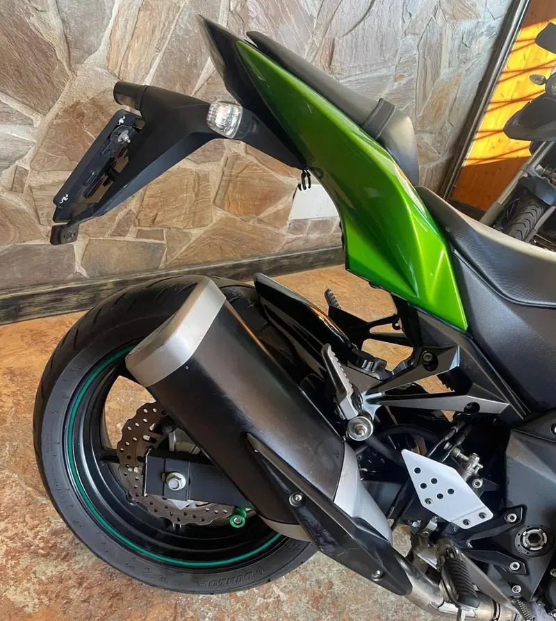 Kawasaki Z 750 (2007 - 14) (11)