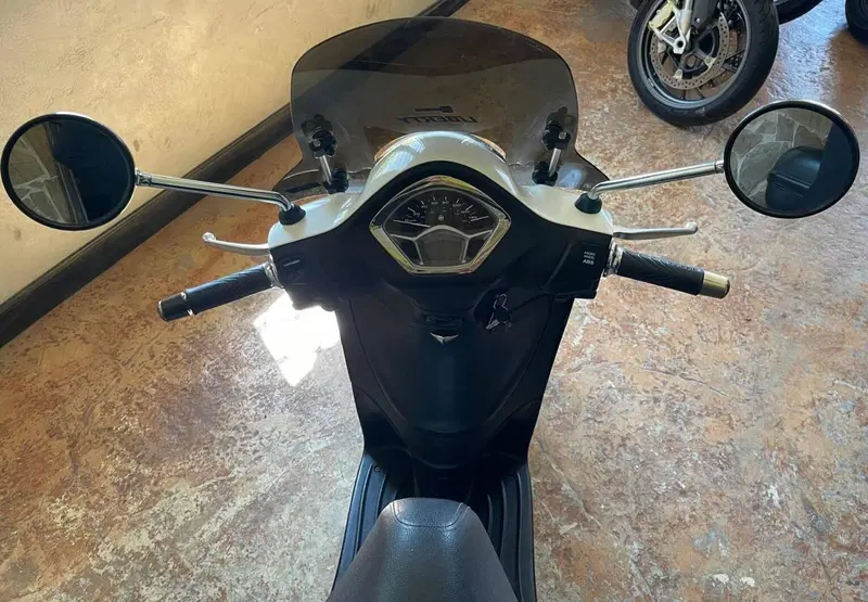 Piaggio Liberty 150 3V ABS (2021 - 24) (14)