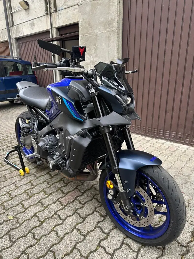 Yamaha MT-09 (2021 - 23) (2)