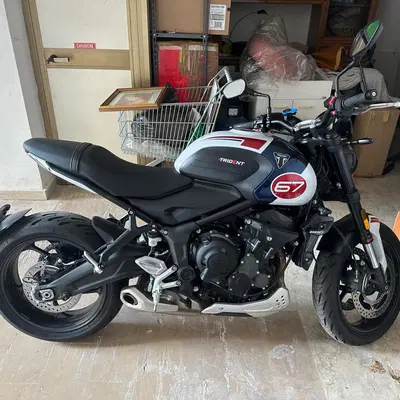 Triumph Trident 660 Triple Tribute Edition (2024) usata
