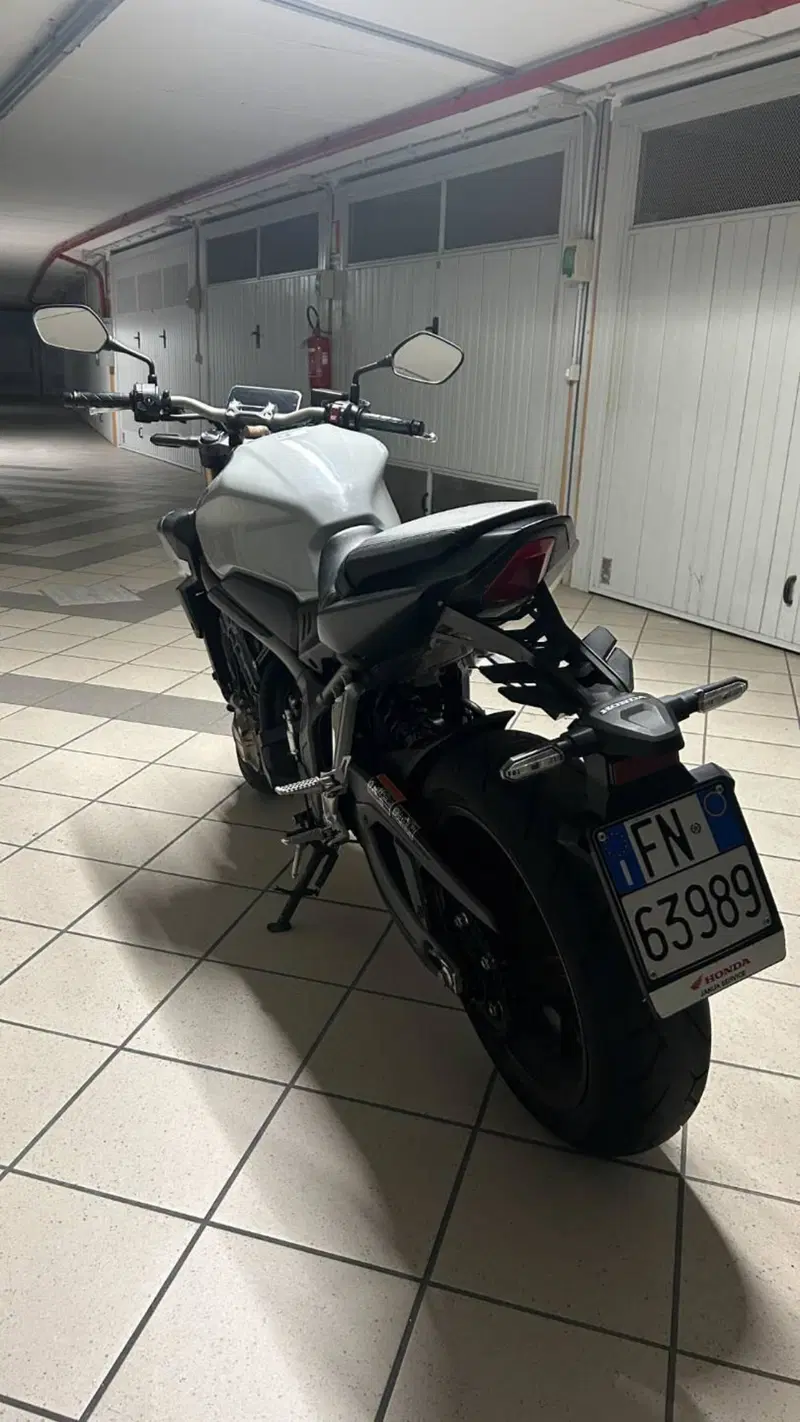 Honda CB 650 R E-Clutch (2024 - 26) (4)