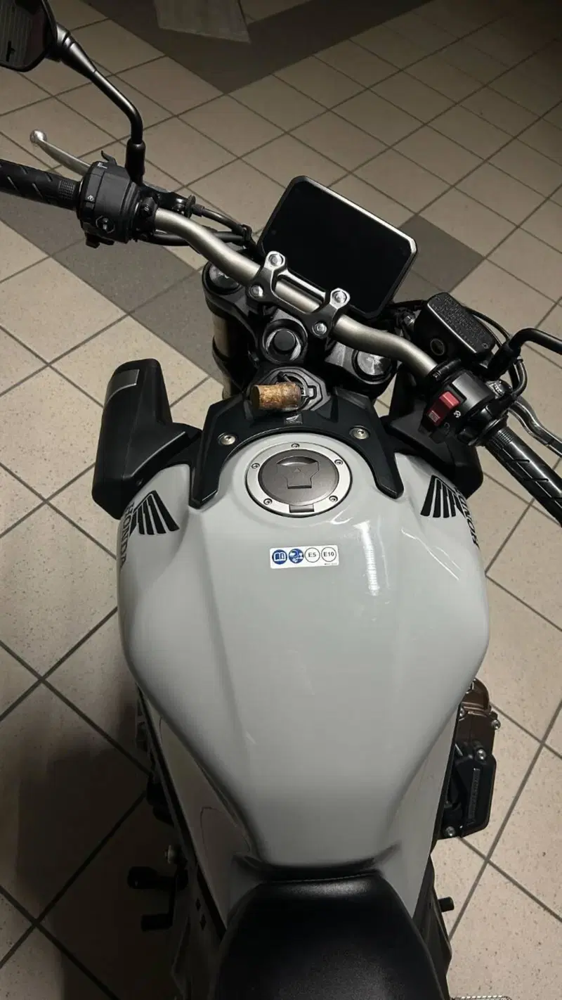 Honda CB 650 R E-Clutch (2024 - 26) (6)