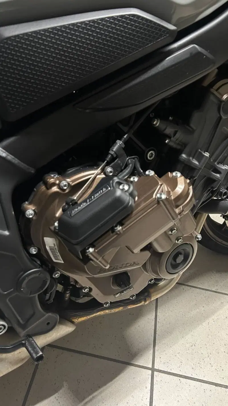 Honda CB 650 R E-Clutch (2024 - 26) (10)