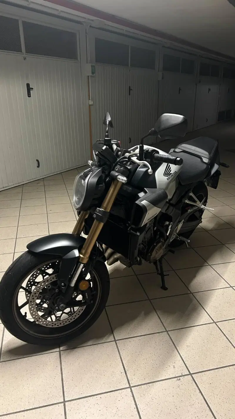 Honda CB 650 R E-Clutch (2024 - 26) (11)