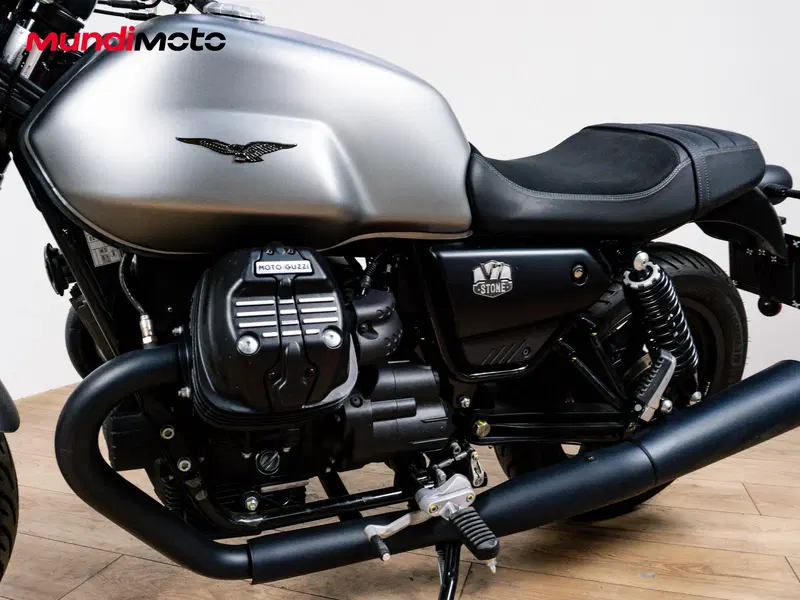 Moto Guzzi V7 850 Stone Special Abs (2021) (9)