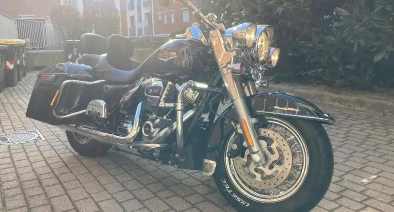 Harley-Davidson 107 Road King Classic (2017 - 18) - FLHRC (6)