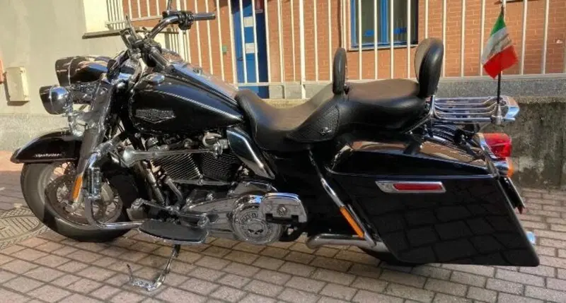 Harley-Davidson 107 Road King Classic (2017 - 18) - FLHRC (11)