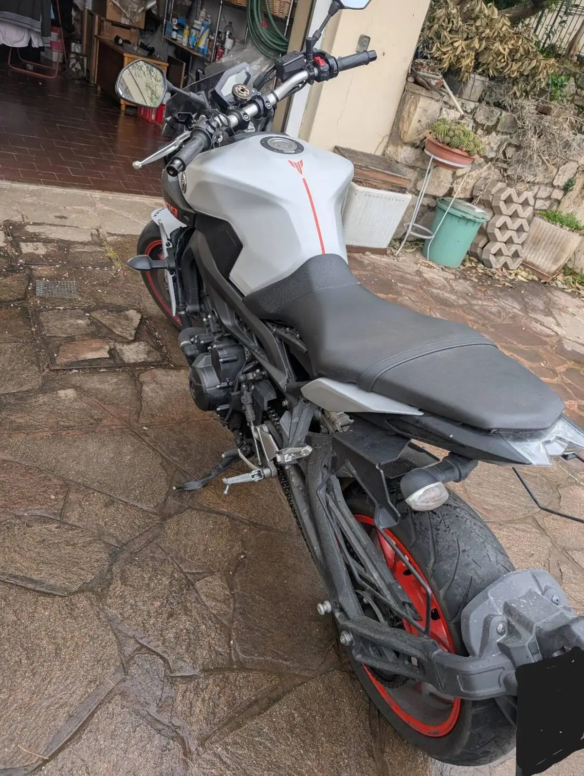 Yamaha MT-09 (2017 - 20) (4)