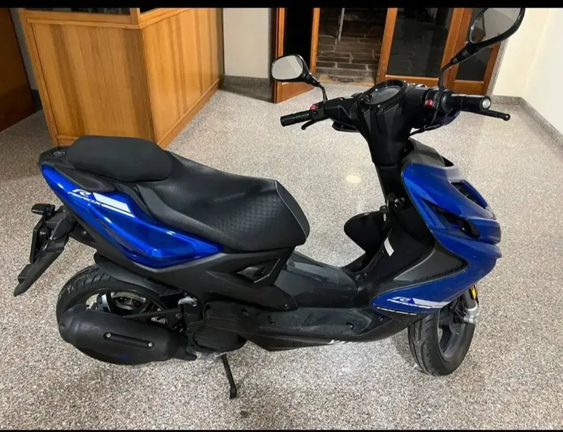 Yamaha Aerox 50 R 4t (2018 - 20) (2)