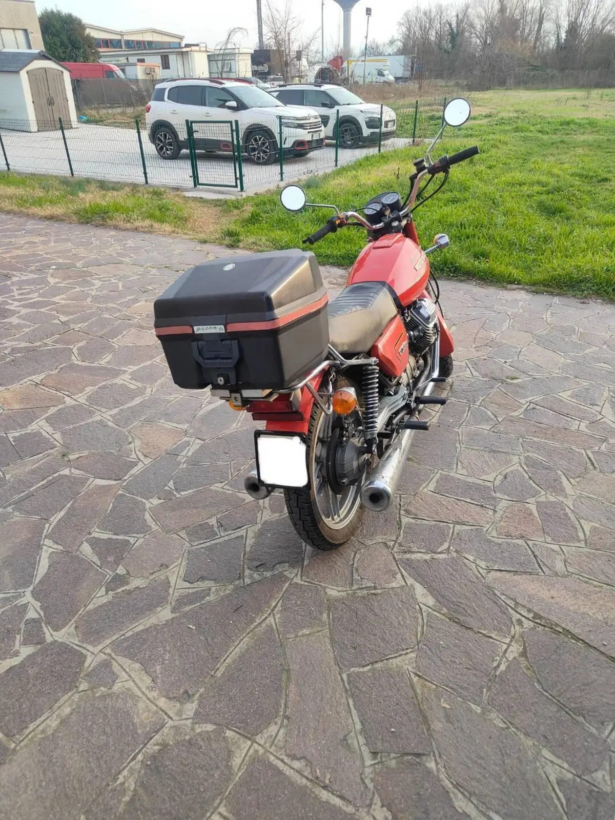 Moto Guzzi V35 II (4)