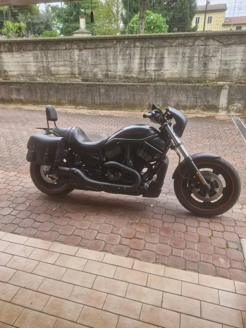 Harley-Davidson V rod  night rod  (9)