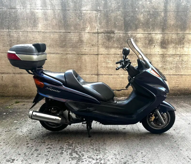 Yamaha Majesty 250 (1999 - 06) (4)