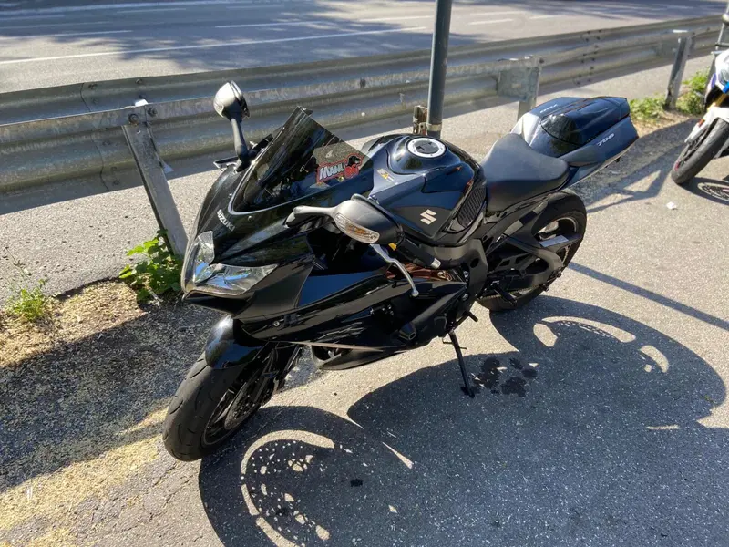 Suzuki GSX R 750 (2008 - 10) (2)