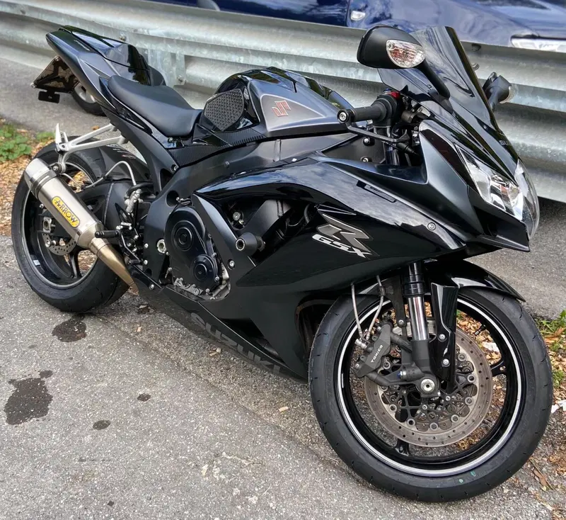 Suzuki GSX R 750 (2008 - 10) (4)