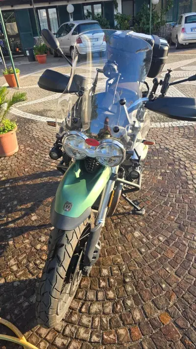 Moto Guzzi V85 TT Centenario (2021 - 22) usata