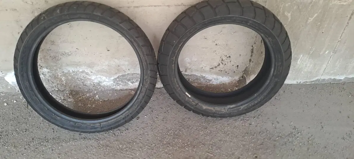 vendo pneumatici Anakee con 3000 km BMW (3)