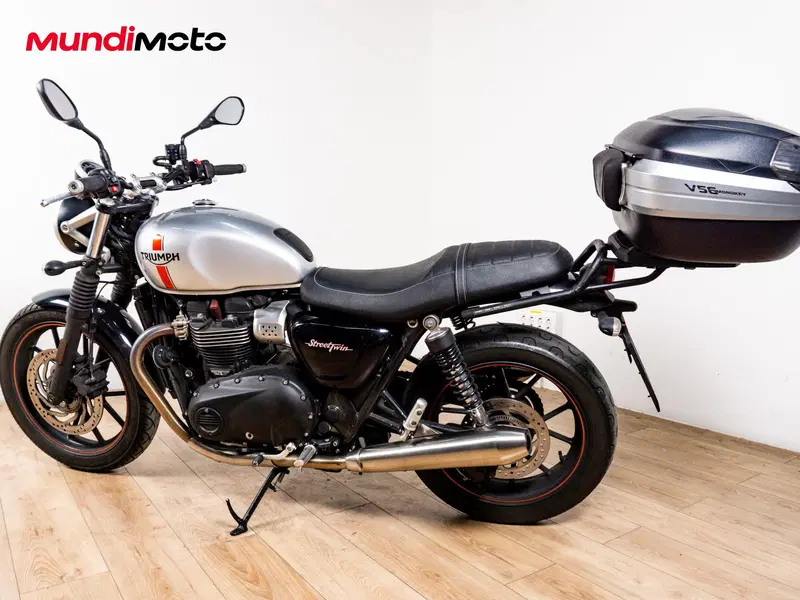 Triumph Street Twin 900 (2017 - 18) (7)