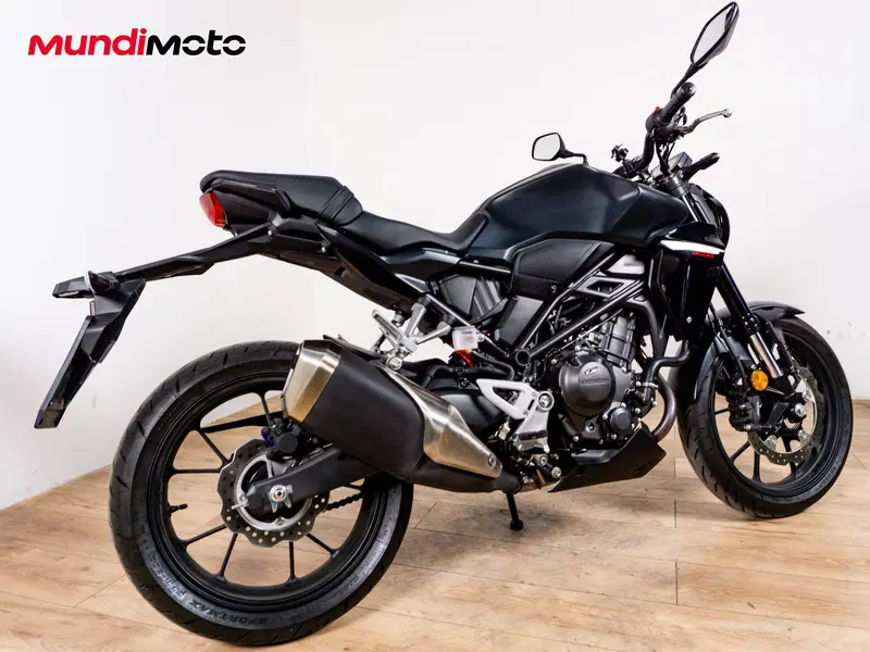 Honda CB 300 R (2022 - 26) (3)