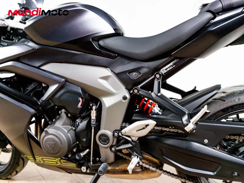 Triumph Daytona 660 (2024 - 26) (10)