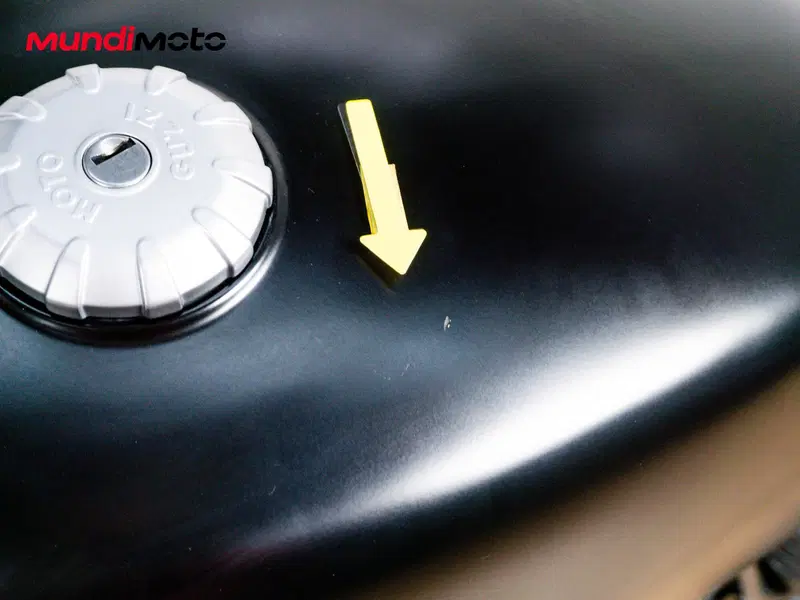 Moto Guzzi V7 III Stone (2017 - 20) (15)