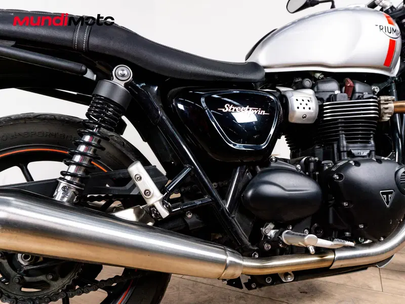 Triumph Street Twin 900 (2017 - 18) (4)