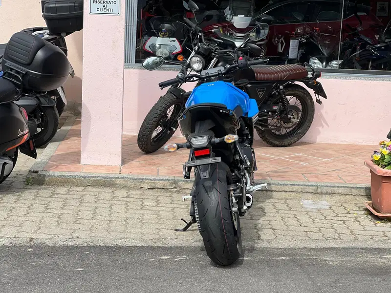 Suzuki GSX-8S (2025 - 26) (2)