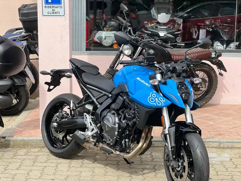 Suzuki GSX-8S (2025 - 26) (5)