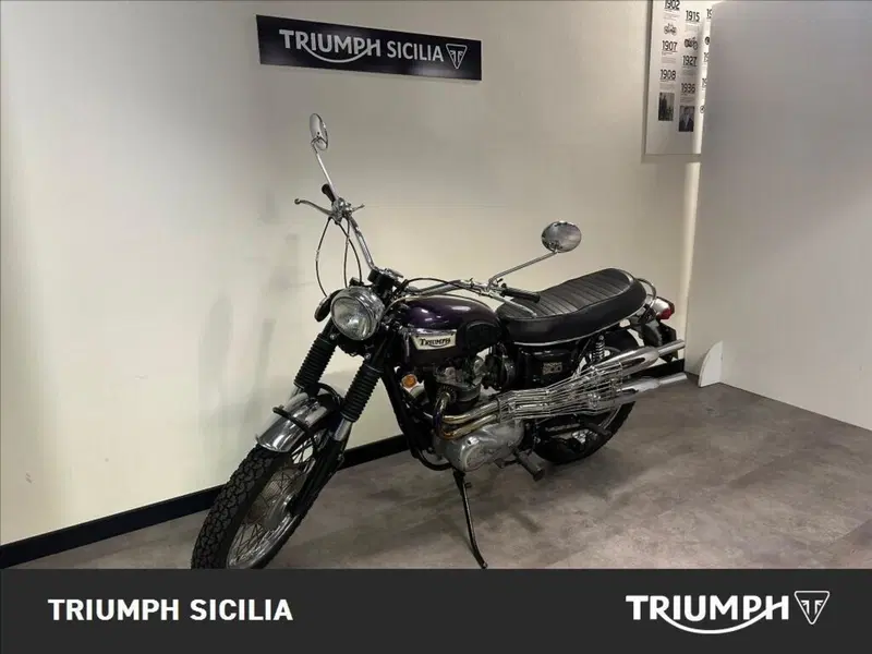 Triumph Trophy 900 (5)